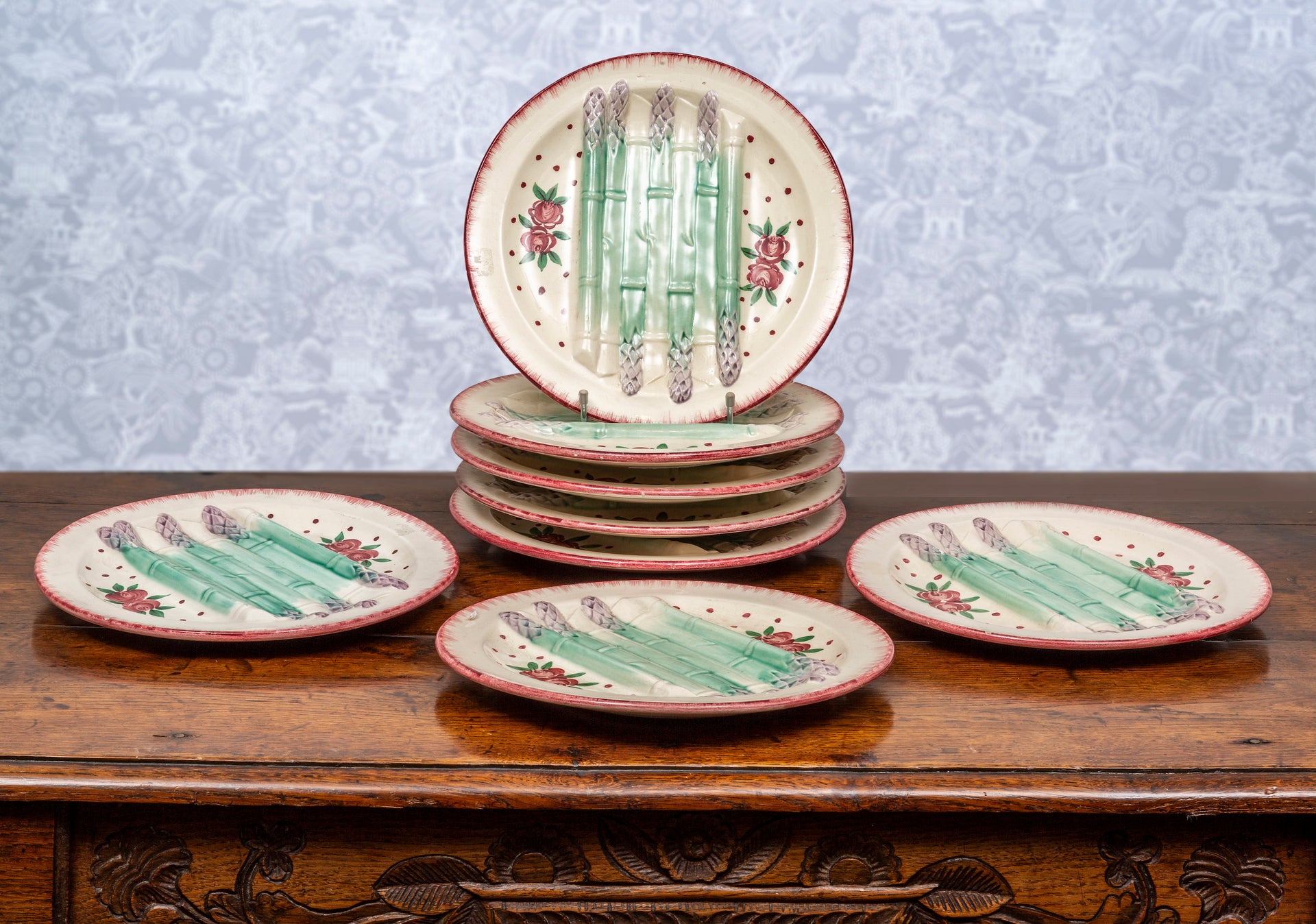 A very pretty set of eight faience asparagus plates by Longchamp, French Circa 1950