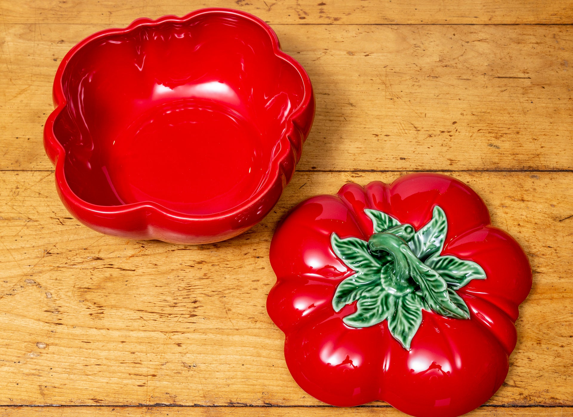 SOLD A large tomato shaped lidded tureen, by Bordallo Pinheiro Portugal